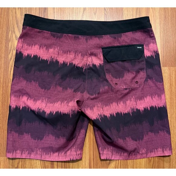 Hurley Board Shorts Mens 32 9" Pink Wave AOP Swim Trunks Beach - Picture 2 of 6